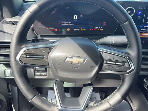 Used 2025 Chevrolet Silverado EV LT AWD/4WD image 15