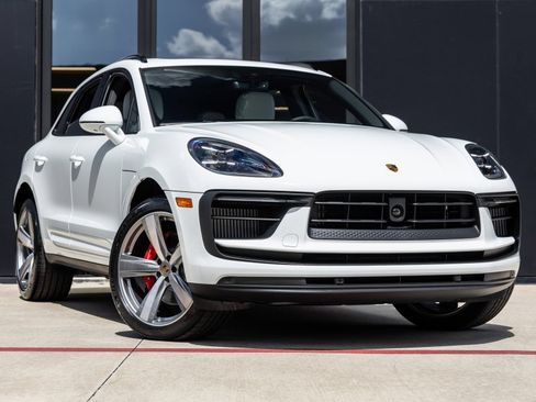 Certified 2026 Porsche Macan S AWD/4WD image 6