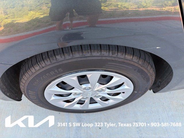 Used 2020 Kia Forte Sedan FWD image 10