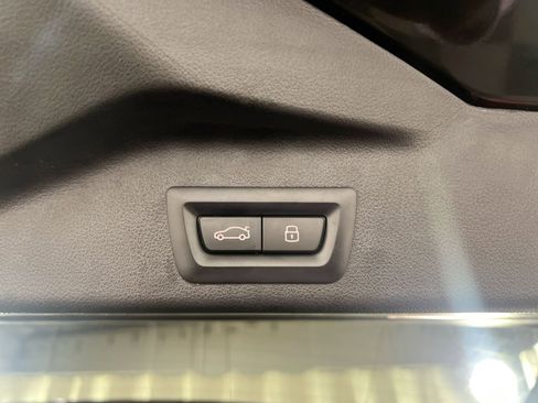 Used 2023 BMW X5 xDrive40i w/ Premium Package image 28