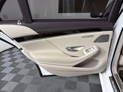 Used 2020 Mercedes-Benz S 560 Sedan image 20