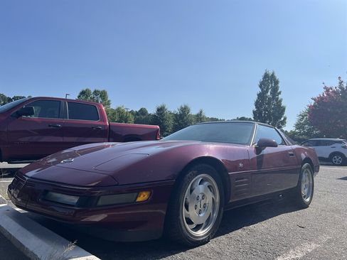 Used 1993 Chevrolet Corvette Coupe RWD image 1
