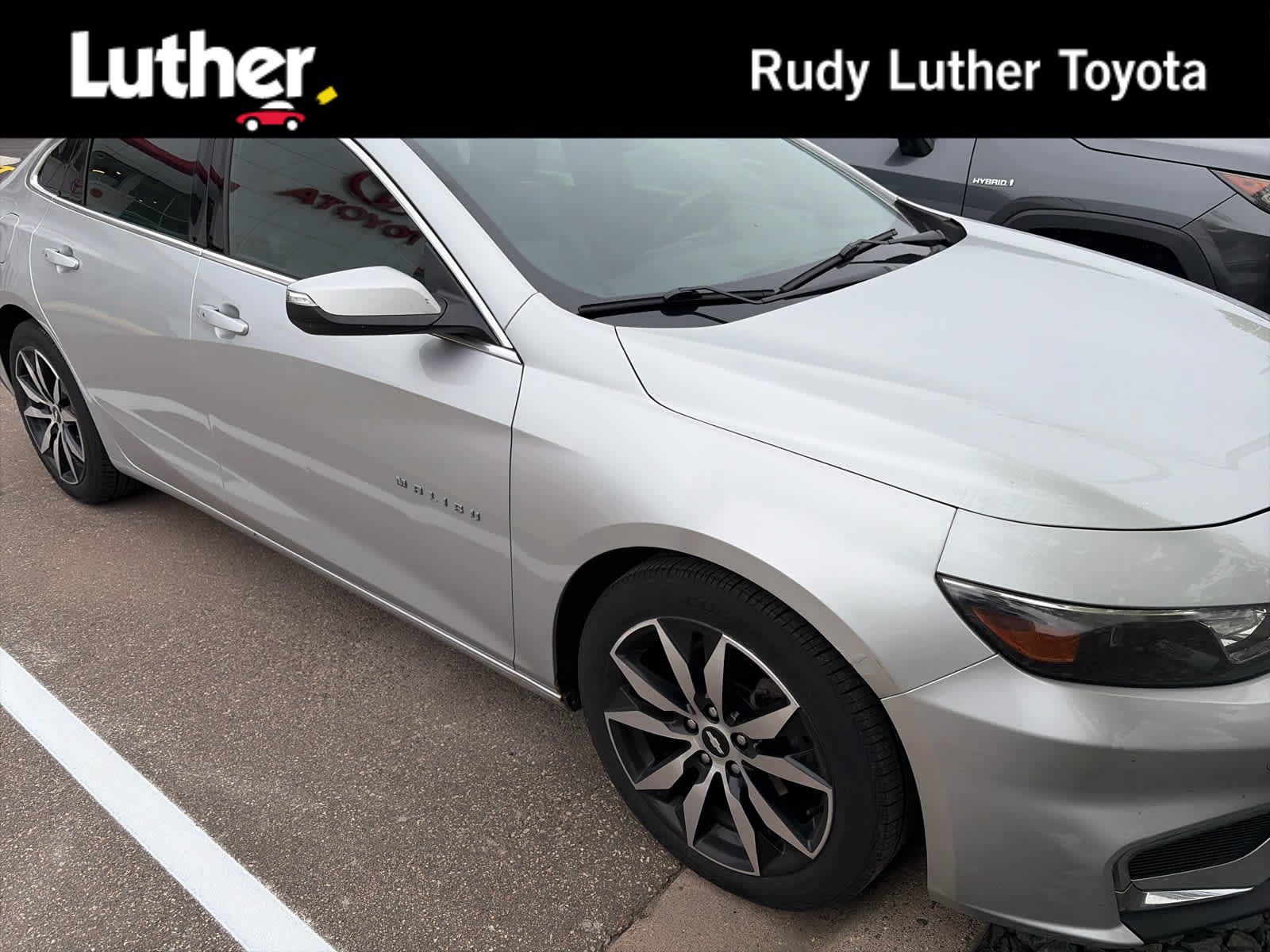 Used 2017 Chevrolet Malibu LT w/ Leather Package FWD image 1