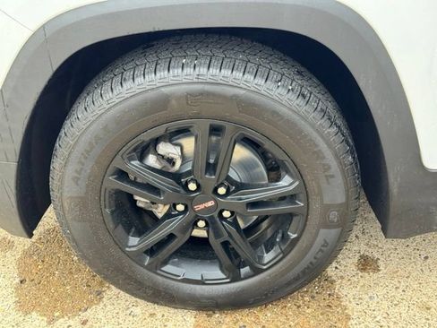 Used 2023 GMC Terrain AT4 AWD/4WD image 19