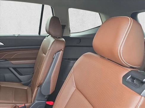 Used 2023 Volkswagen Atlas SEL R-Line image 18