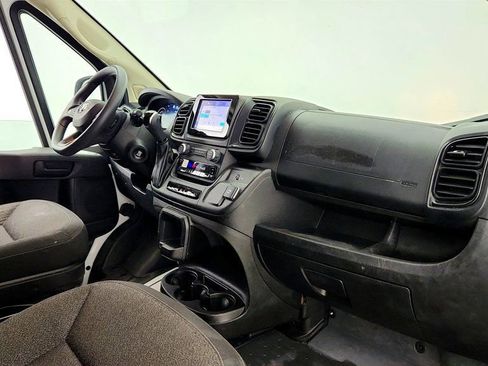 Used 2025 RAM ProMaster 2500 w/ U-Haul Equipment Group FWD image 25
