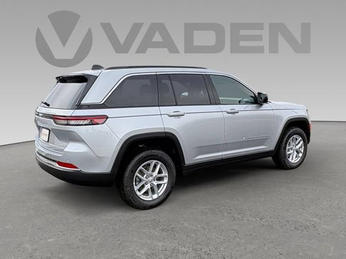 New 2026 Jeep Grand Cherokee Laredo X RWD image 19