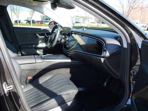 Certified 2025 Mercedes-Benz E 350 Sedan image 16