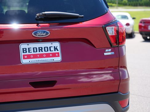 Used 2019 Ford Escape SE AWD/4WD image 10
