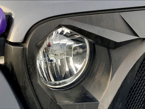 Used 2020 Jeep Wrangler Unlimited Sport S image 25