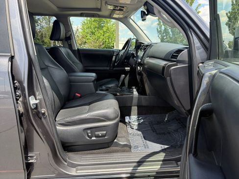 Used 2021 Toyota 4Runner Nightshade AWD/4WD image 29