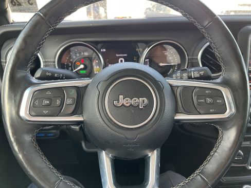 Used 2023 Jeep Wrangler Unlimited Sahara w/ Cold Weather Group image 14