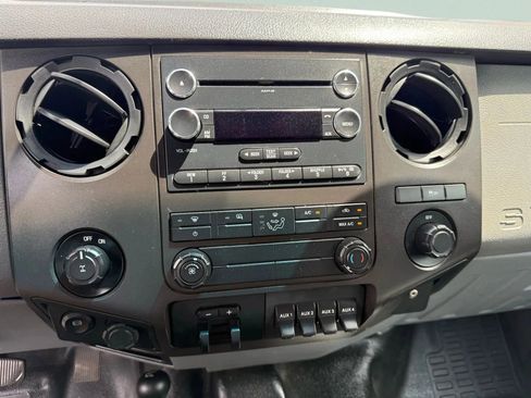 Used 2015 Ford F250 XL w/ Power Equipment Group image 11