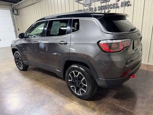 Used 2019 Jeep Compass Trailhawk AWD/4WD image 5