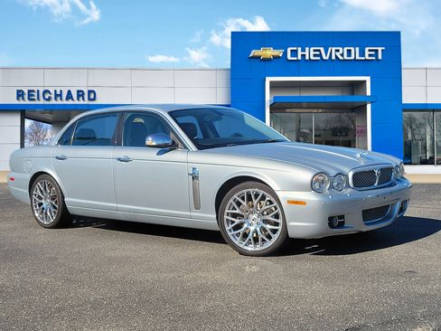 Used 2008 Jaguar XJ8 L RWD image 1