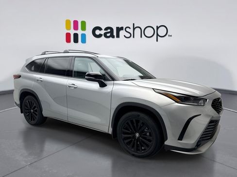 Used 2024 Toyota Highlander XSE AWD/4WD image 7