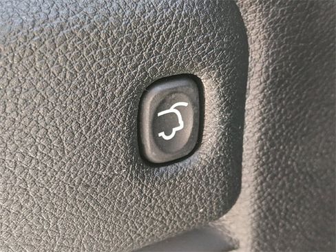 Certified 2018 Jeep Grand Cherokee High Altitude image 9