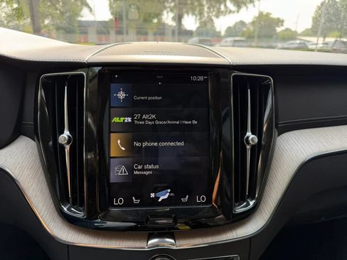 Used 2019 Volvo XC60 T5 Inscription w/ Protection Package Premier FWD image 25