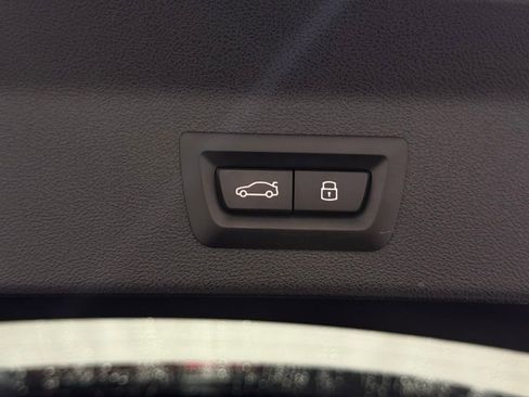 Used 2023 BMW X3 xDrive30i image 5