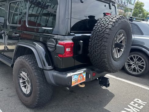 Used 2024 Jeep Wrangler Unlimited Rubicon 392 w/ Dual Door Group (Lowers Only) AWD/4WD image 5
