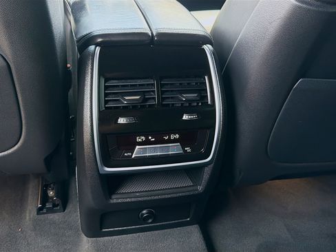 Used 2021 BMW X5 sDrive40i w/ M Sport Package RWD image 24