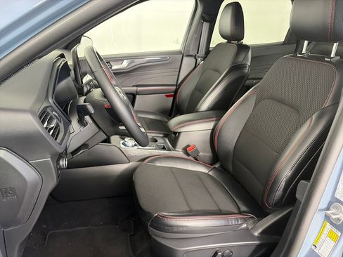 Used 2025 Ford Escape ST-Line Select w/ Tech Pack #1 AWD/4WD image 11