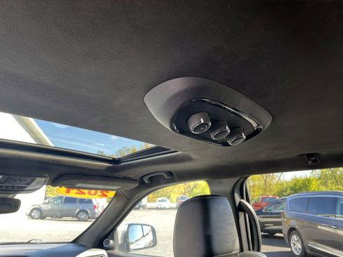 Used 2021 Dodge Durango Citadel image 28