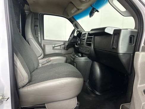 Used 2024 Chevrolet Express 2500 w/ Driver Convenience Package image 29