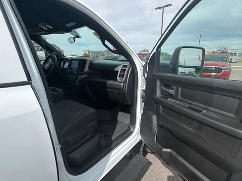 Used 2023 RAM 3500 Tradesman AWD/4WD image 29