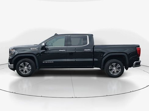 Used 2025 GMC Sierra 1500 SLT image 9
