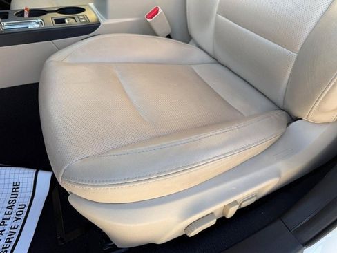 Used 2017 Subaru Outback 2.5i Limited image 17