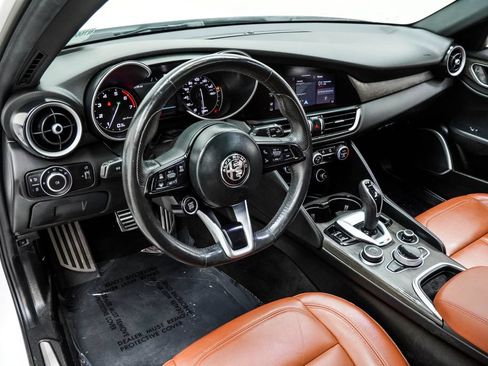 Used 2022 Alfa Romeo Giulia Ti w/ Active Assist Plus Package RWD image 20