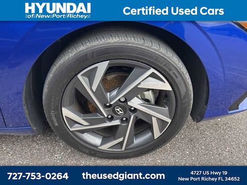 Certified 2024 Hyundai Elantra SEL w/ Convenience Package image 5