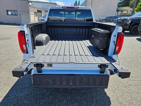 Used 2022 GMC Sierra 1500 SLT w/ SLT Premium Plus Package AWD/4WD image 20