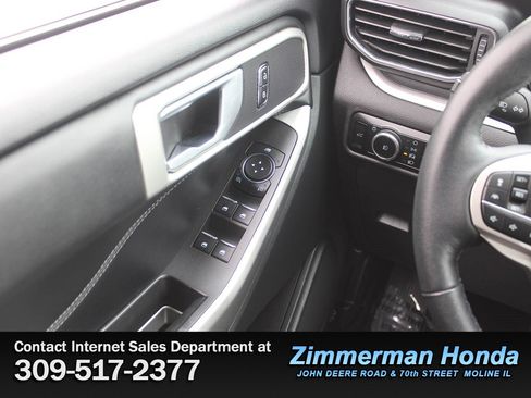 Used 2023 Ford Explorer XLT w/ Equipment Group 202A AWD/4WD image 15