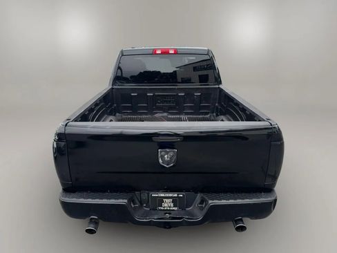Used 2014 RAM 1500 Express RWD image 10