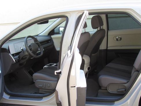 Used 2024 Hyundai Ioniq 5 SEL AWD/4WD image 14