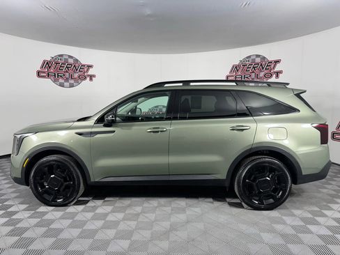 Used 2025 Kia Sorento SX image 4