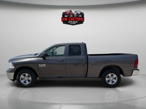Used 2024 RAM 1500 Classic SLT AWD/4WD image 4