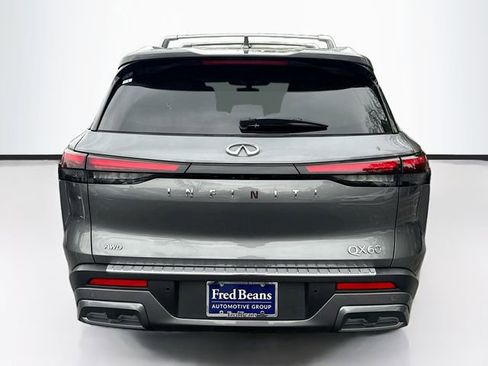 Used 2023 INFINITI QX60 Sensory w/ Cargo Package AWD/4WD image 7
