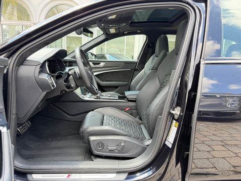 Used 2021 Audi RS 6 image 29