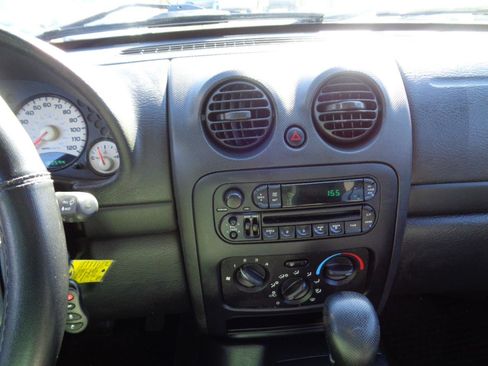 Used 2003 Jeep Liberty Sport RWD image 19