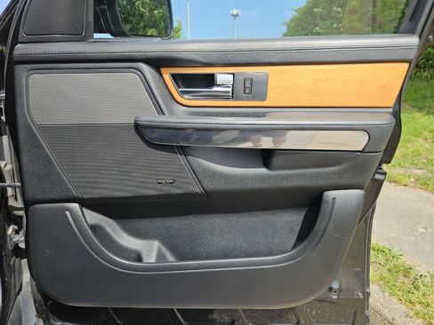 Used 2011 Land Rover Range Rover Sport HSE LUX AWD/4WD image 17