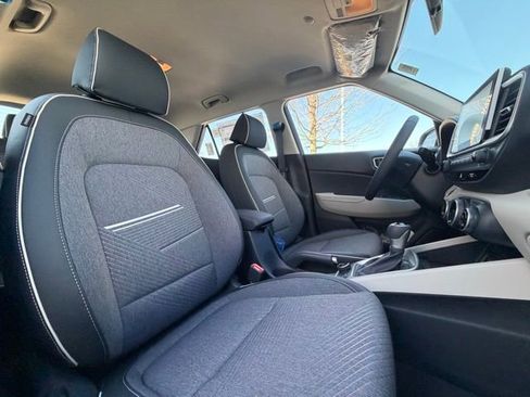 New 2026 Hyundai Venue SEL image 37