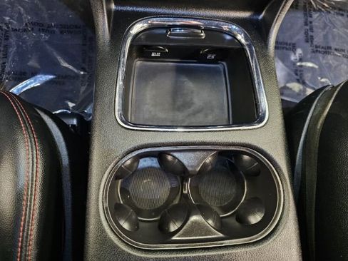 Used 2017 Dodge Grand Caravan GT image 21