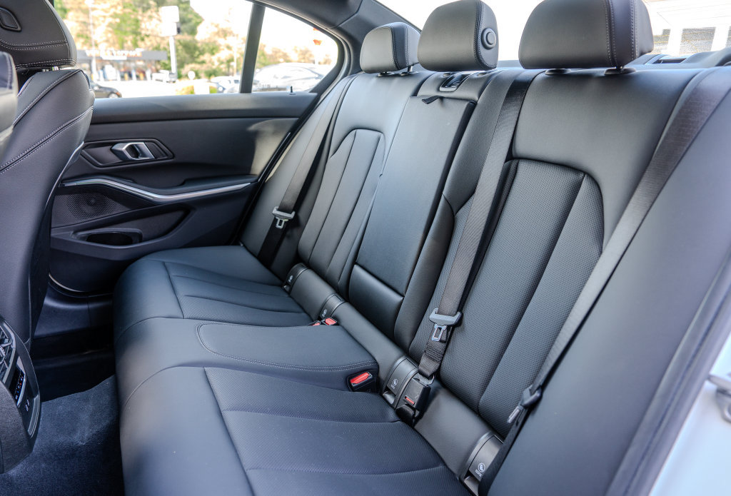 Used 2026 BMW 330i Sedan RWD image 18