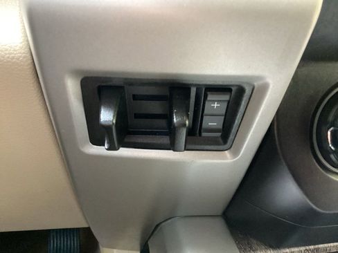 Used 2019 Ford F250 Lariat w/ Lariat Value Package AWD/4WD image 67