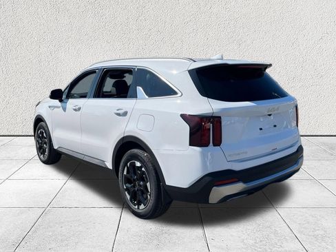 New 2026 Kia Sorento S image 5