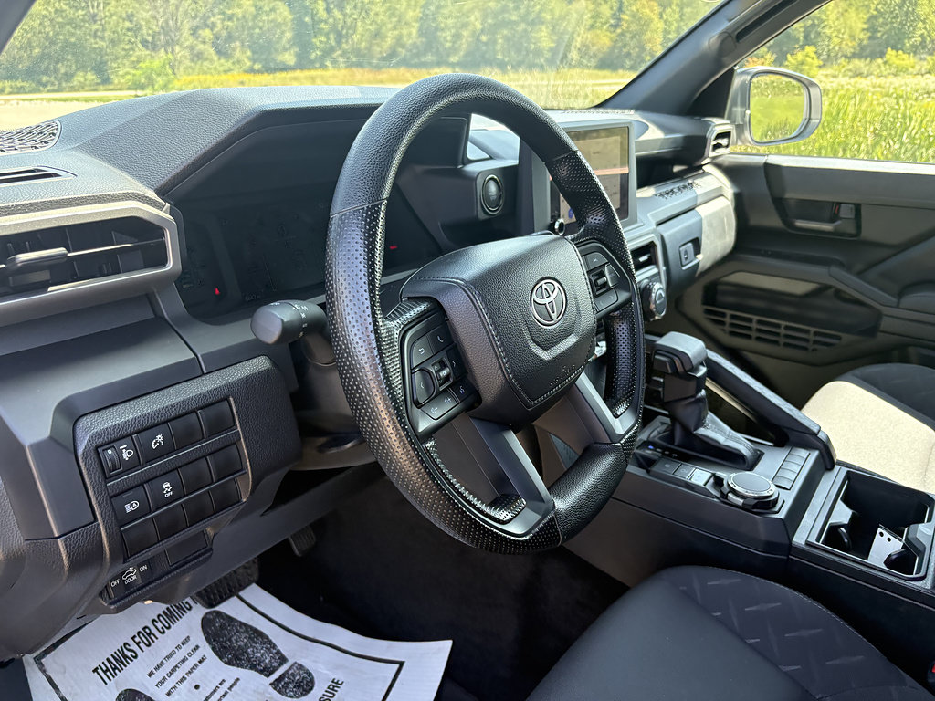Used 2026 Toyota Tacoma SR AWD/4WD image 28