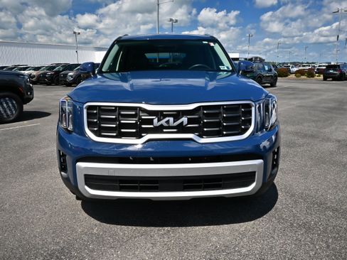 Used 2025 Kia Telluride S AWD/4WD image 3